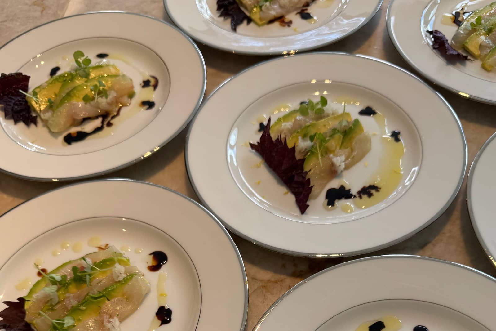 Verfijnd gedresseerde borden voor een private dining ervaring